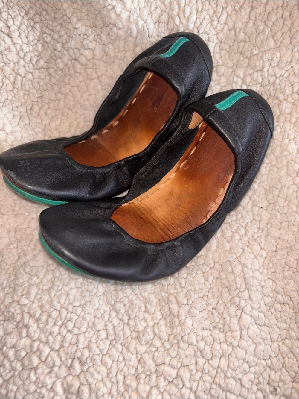 Tieks Matte Black Leather Foldable Ballet Flats Teal Soles Size 7 US